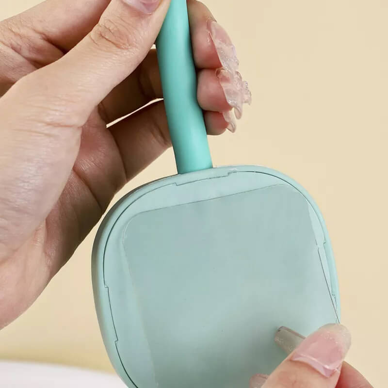 DryGrip – The hands-free helper for blow-drying & styling!